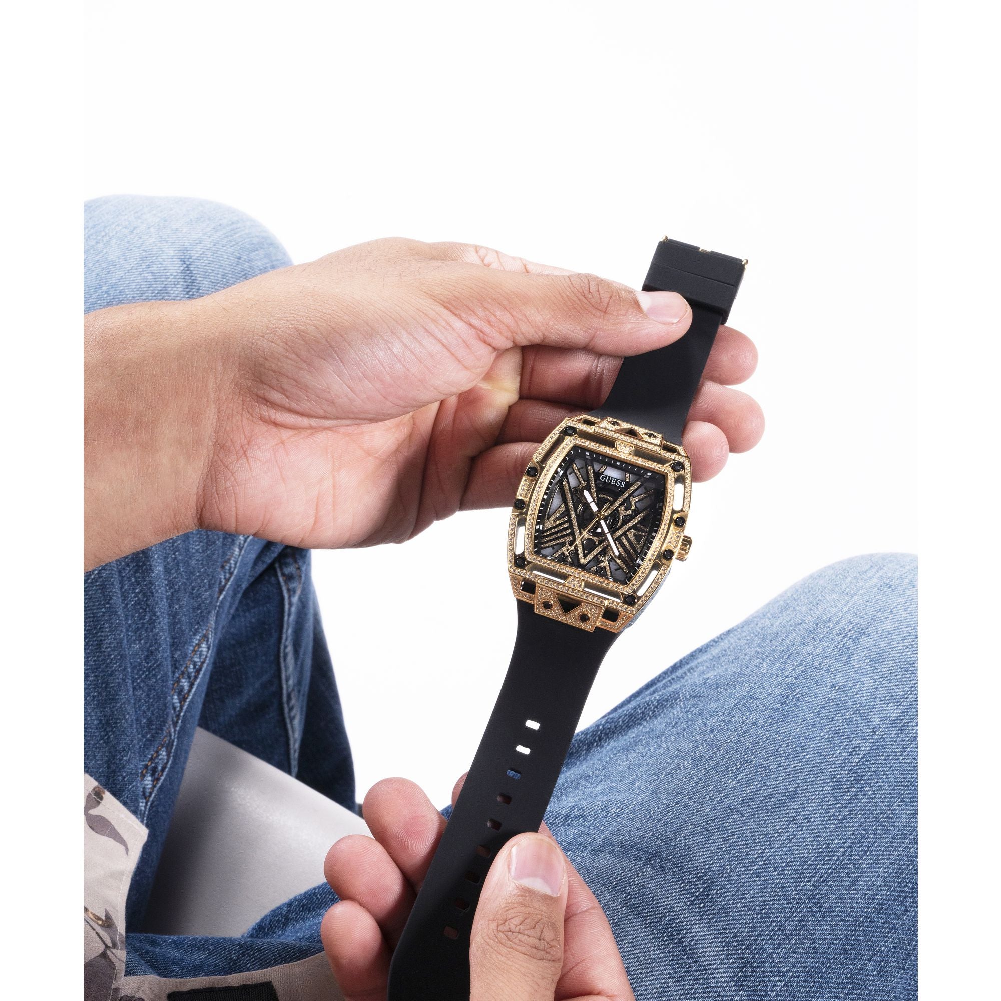 GUESS LEGEND GOLD WATCH WITH BLACK SILICONE STRAP