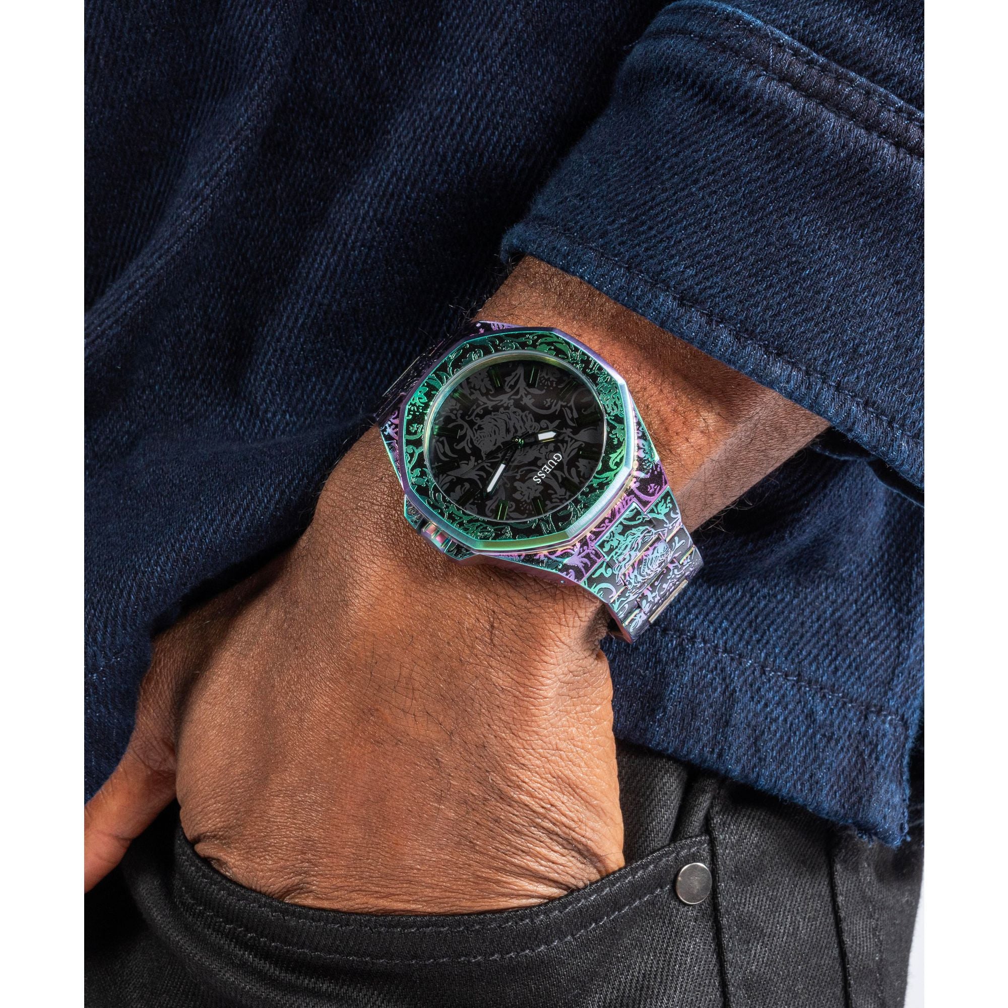 GUESS ROAR IRIDESCENT BRACELET WATCH