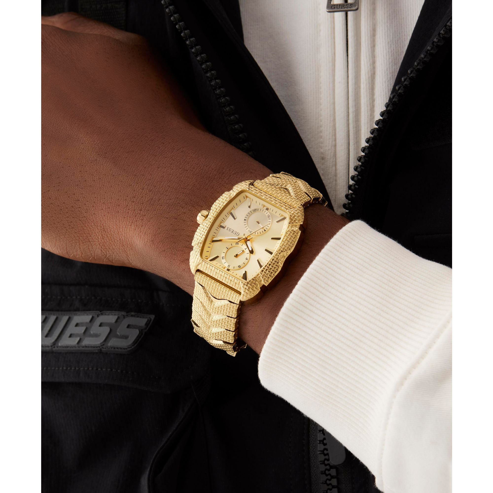 GUESS NILE GOLD TEXTURED BRACELET WATCH