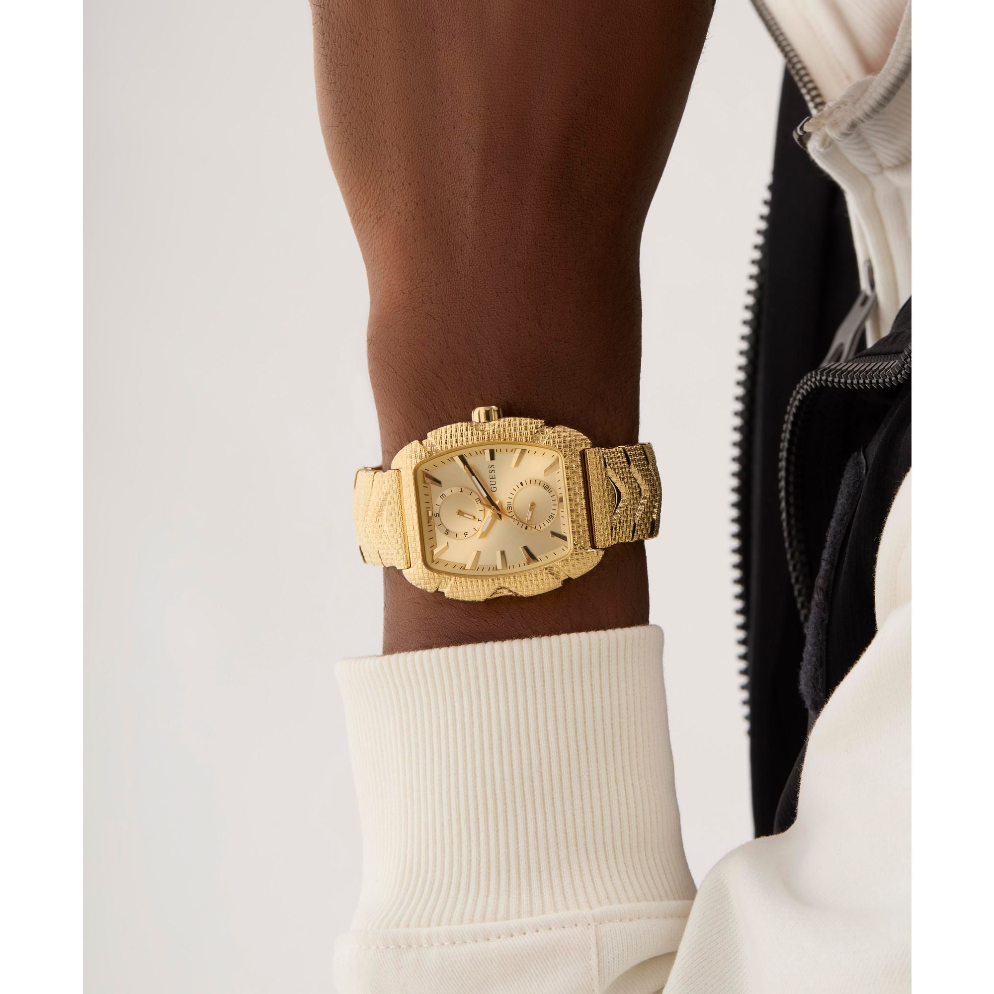 GUESS NILE GOLD TEXTURED BRACELET WATCH